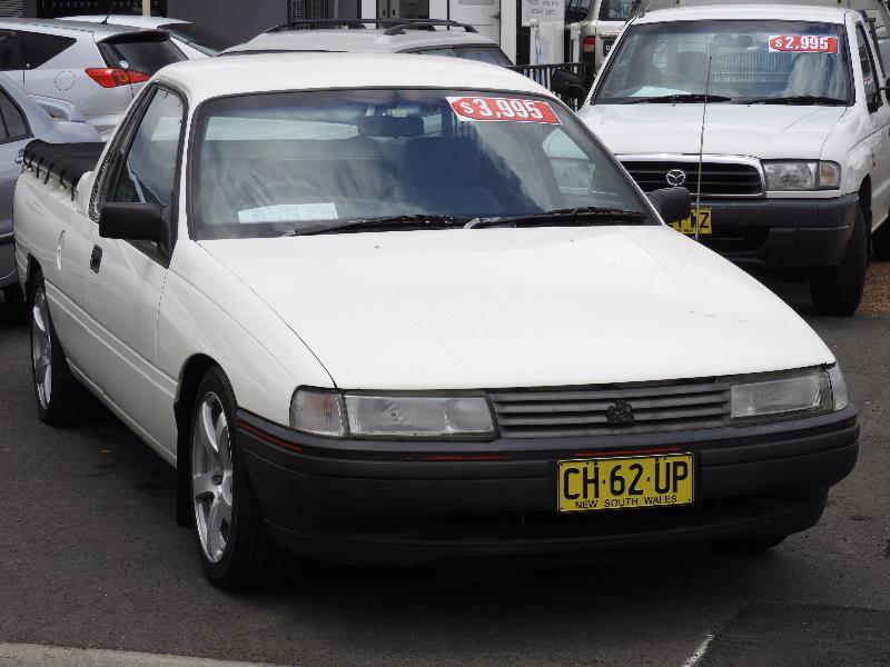 1990 HOLDEN COMMODORE VACATIONER VN