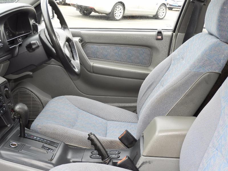 1990 HOLDEN COMMODORE VACATIONER VN