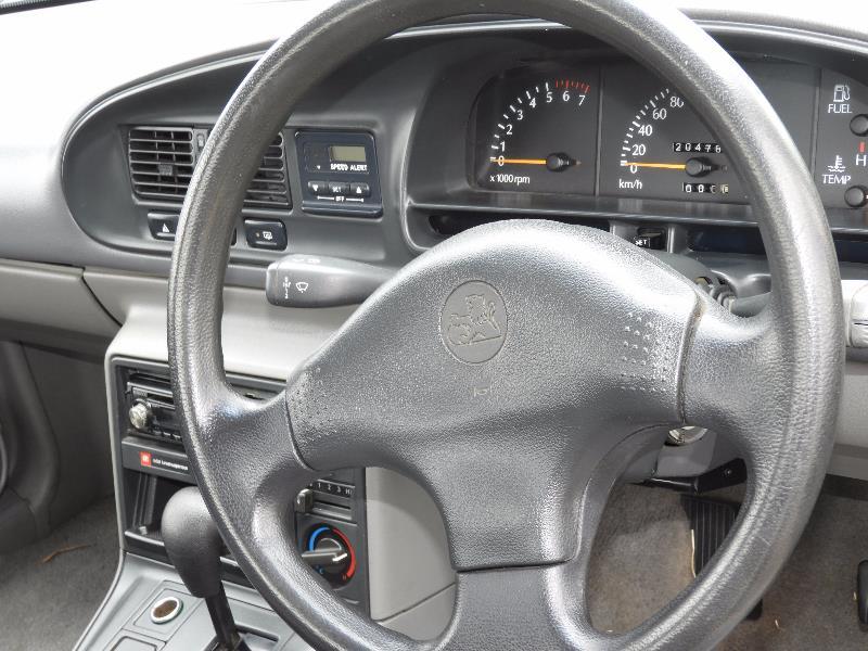 1990 HOLDEN COMMODORE VACATIONER VN