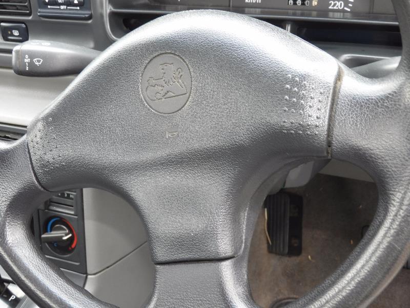 1990 HOLDEN COMMODORE VACATIONER VN