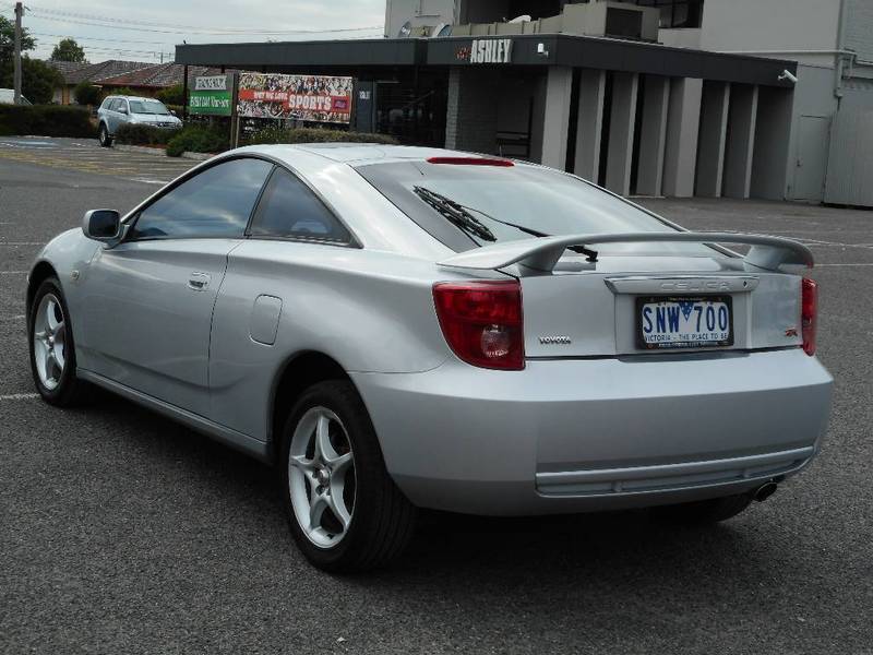 2003 TOYOTA CELICA ZR