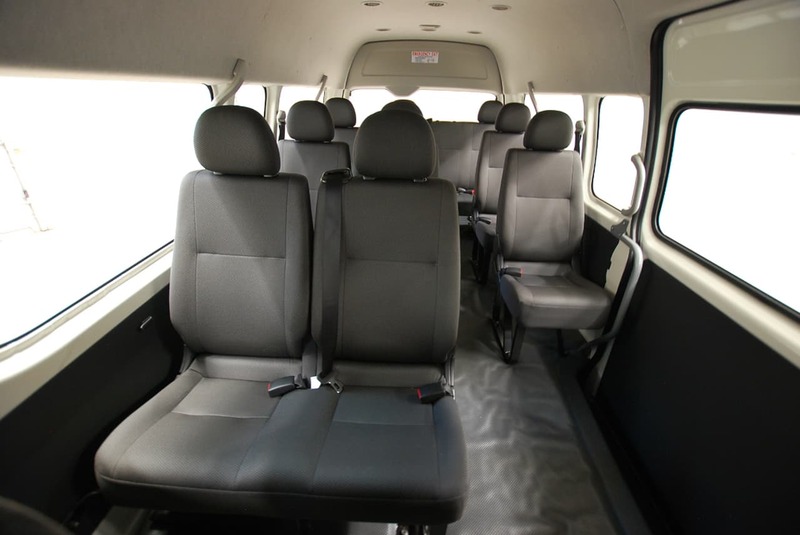 2015 TOYOTA HIACE COMMUTER KDH223R