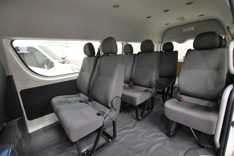 2015 TOYOTA HIACE COMMUTER KDH223R