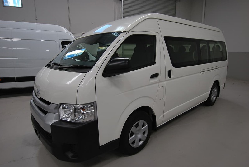 2015 TOYOTA HIACE COMMUTER KDH223R