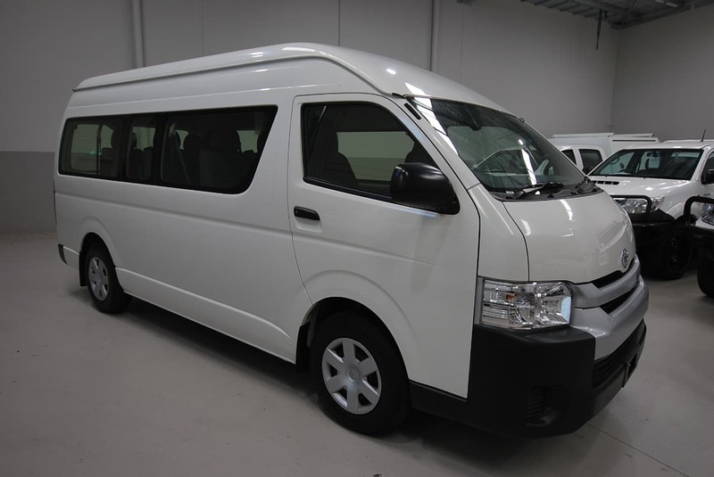 2015 TOYOTA HIACE COMMUTER KDH223R