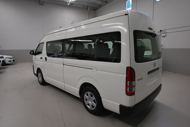 2015 TOYOTA HIACE COMMUTER KDH223R