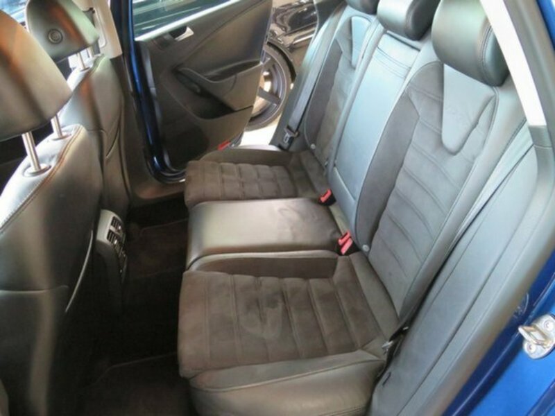 2010 VOLKSWAGEN PASSAT R36 3C MY10