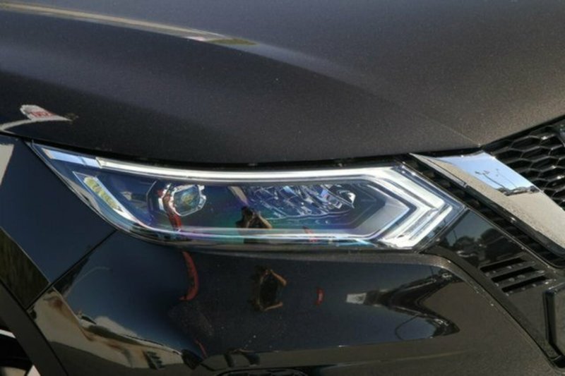 2018 NISSAN QASHQAI