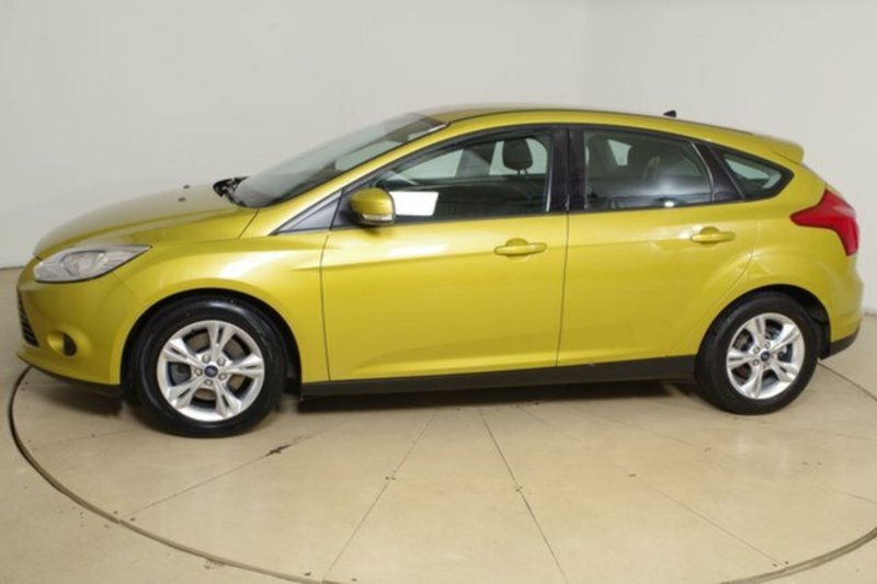 2011 FORD FOCUS TREND LW