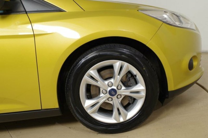 2011 FORD FOCUS TREND LW