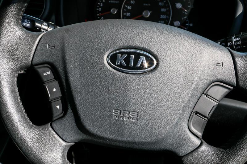 2009 KIA RONDO EX-L UN