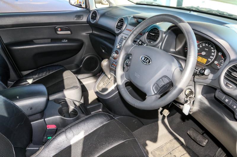 2009 KIA RONDO EX-L UN