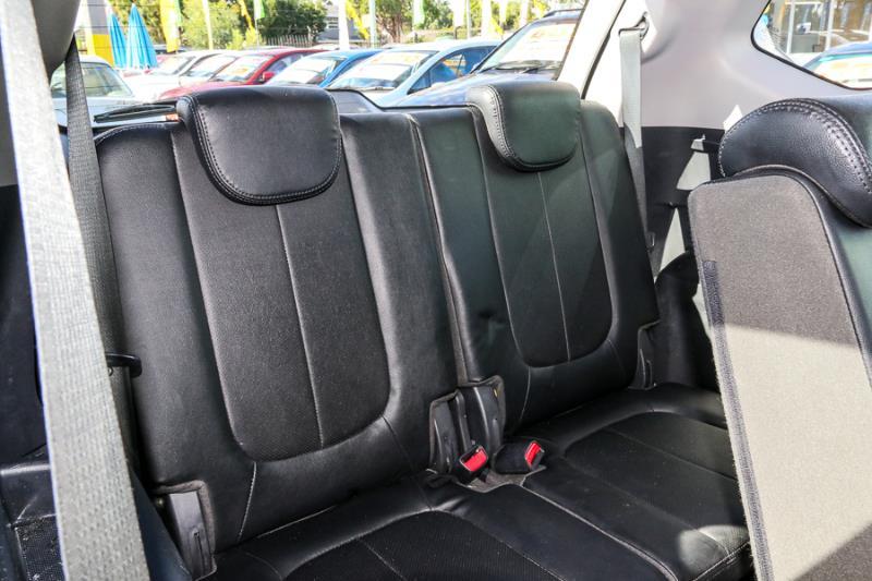 2009 KIA RONDO EX-L UN