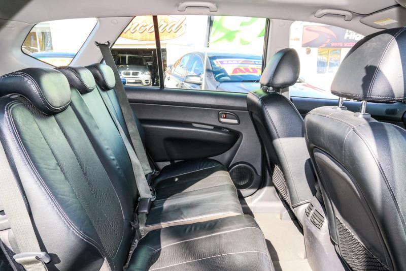 2009 KIA RONDO EX-L UN