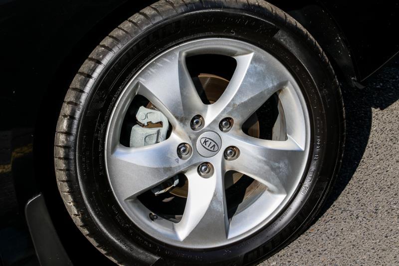 2009 KIA RONDO EX-L UN