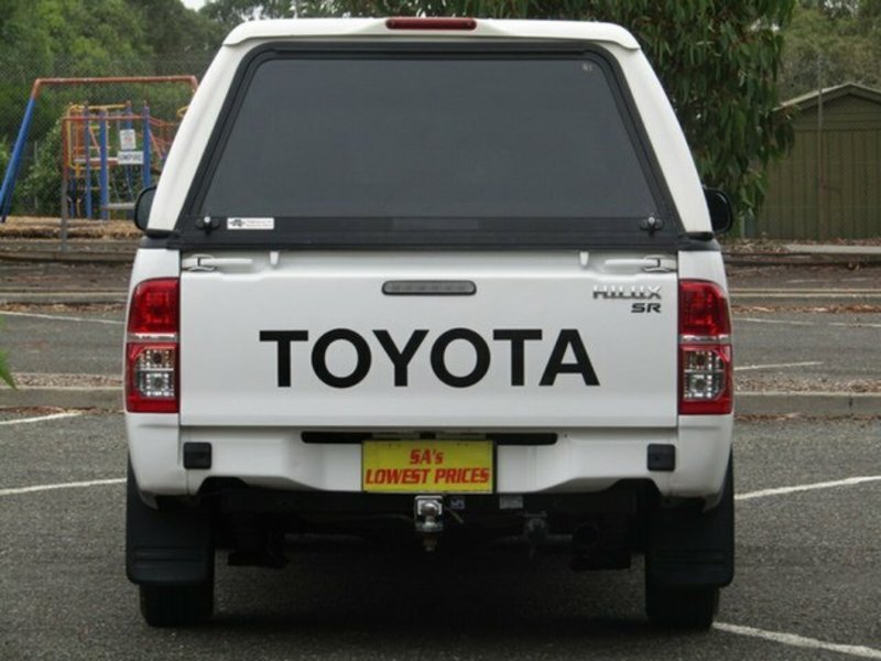 2011 TOYOTA HILUX SR GGN15R MY11 UPGRADE