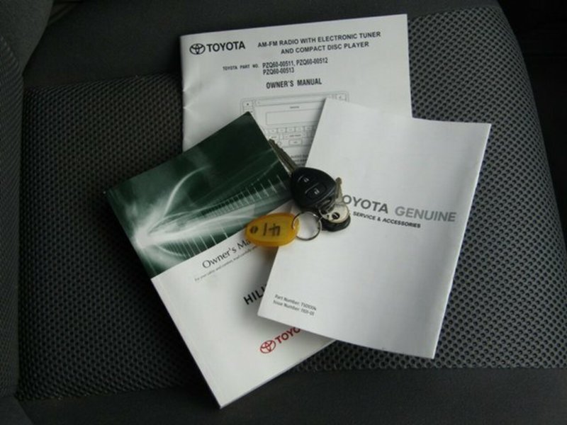 2011 TOYOTA HILUX SR GGN15R MY11 UPGRADE