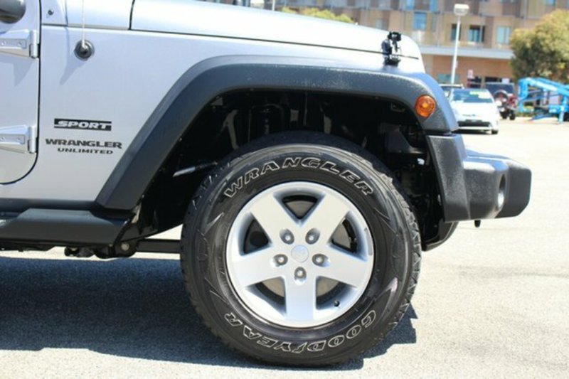 2013 JEEP WRANGLER UNLIMITED SPORT (4x4) JK MY13