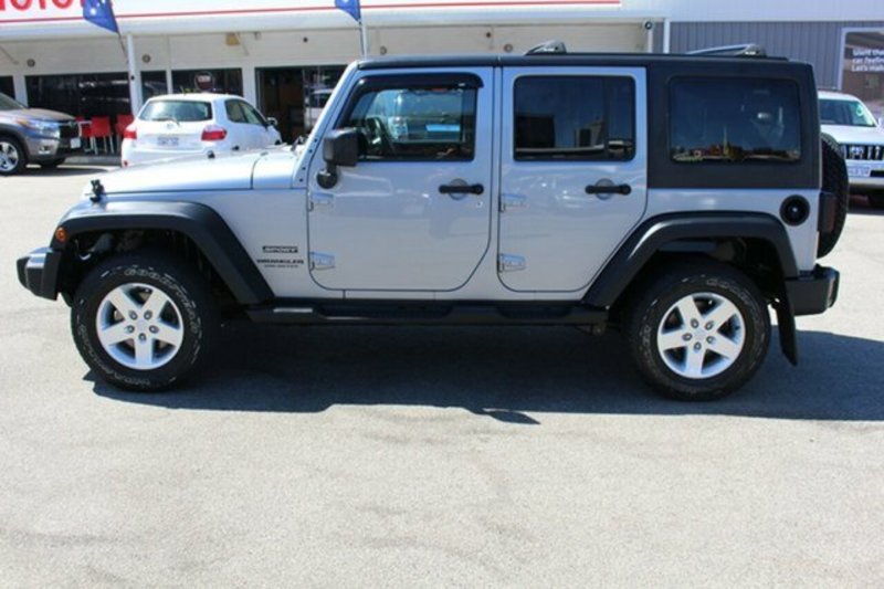 2013 JEEP WRANGLER UNLIMITED SPORT (4x4) JK MY13