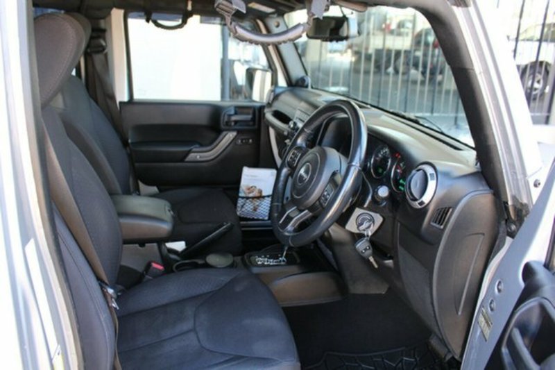 2013 JEEP WRANGLER UNLIMITED SPORT (4x4) JK MY13