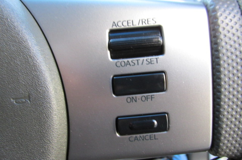 2011 NISSAN NAVARA RX (4x2) D40 MY11
