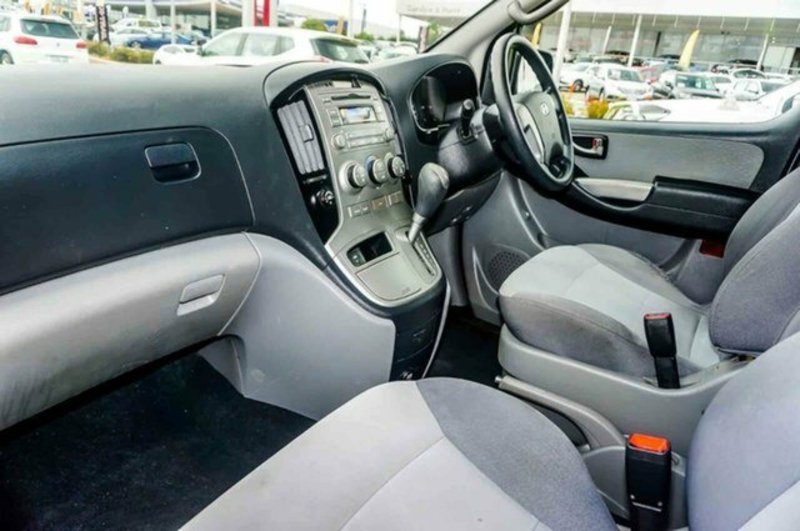 2009 HYUNDAI iMAX TQ