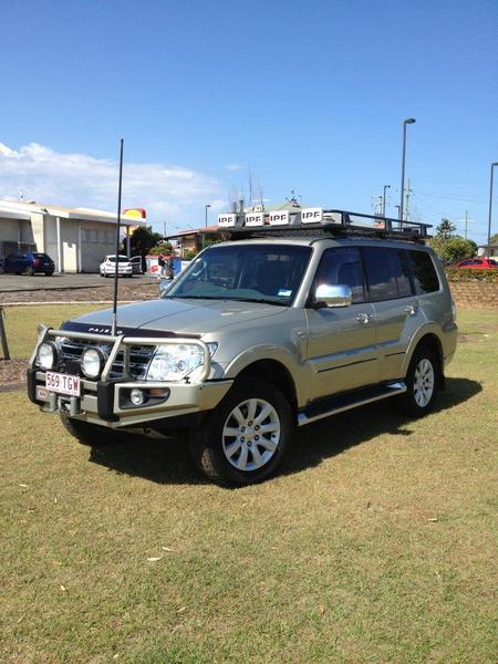 2010 MITSUBISHI PAJERO EXCEED LWB 4X4ER