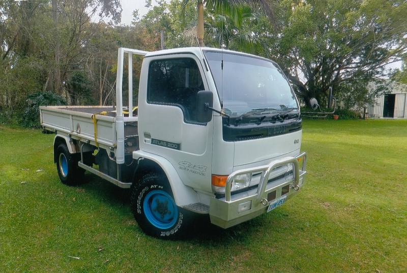 1995 NISSAN ATLAS 200 SERIES III 4X4