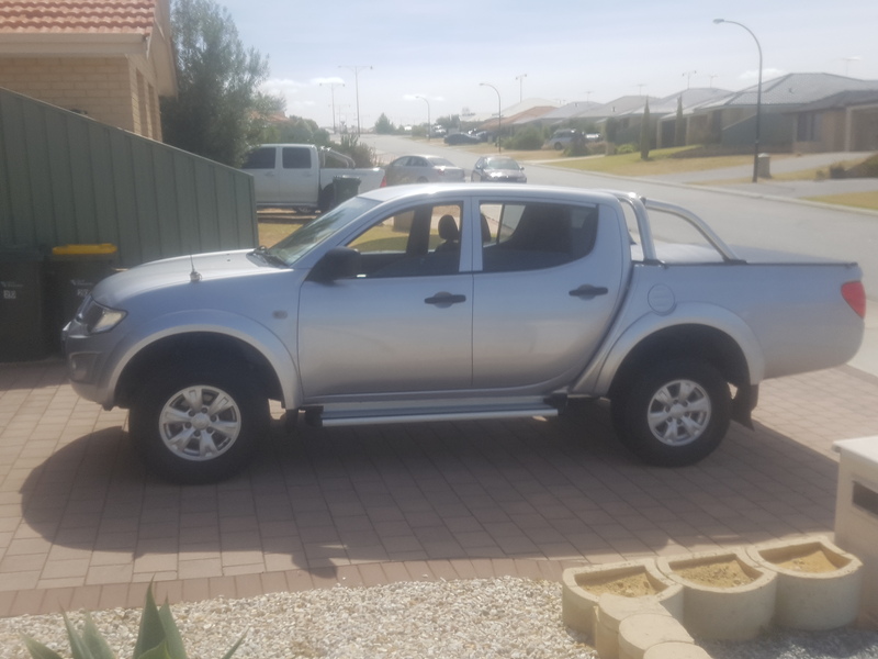 2013 MITSUBISHI TRITON GL-R (4x4) MN MY13