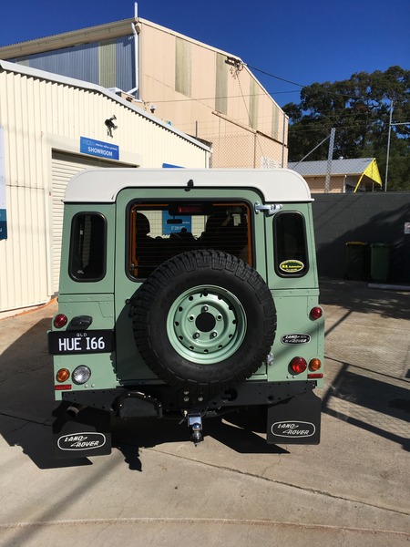 2015 LAND ROVER DEFENDER 110 HERITAGE EDITION (4x4) MY16