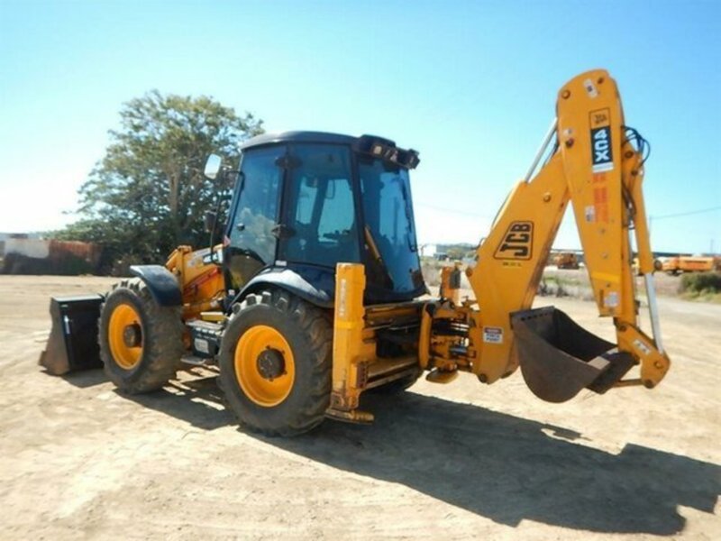 0 JCB 4CX