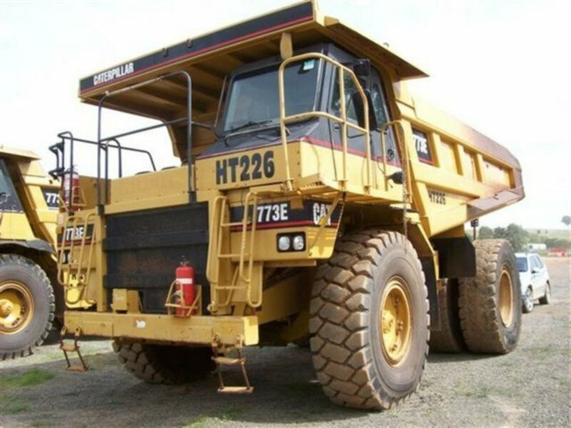 0 CAT 773E 4x2