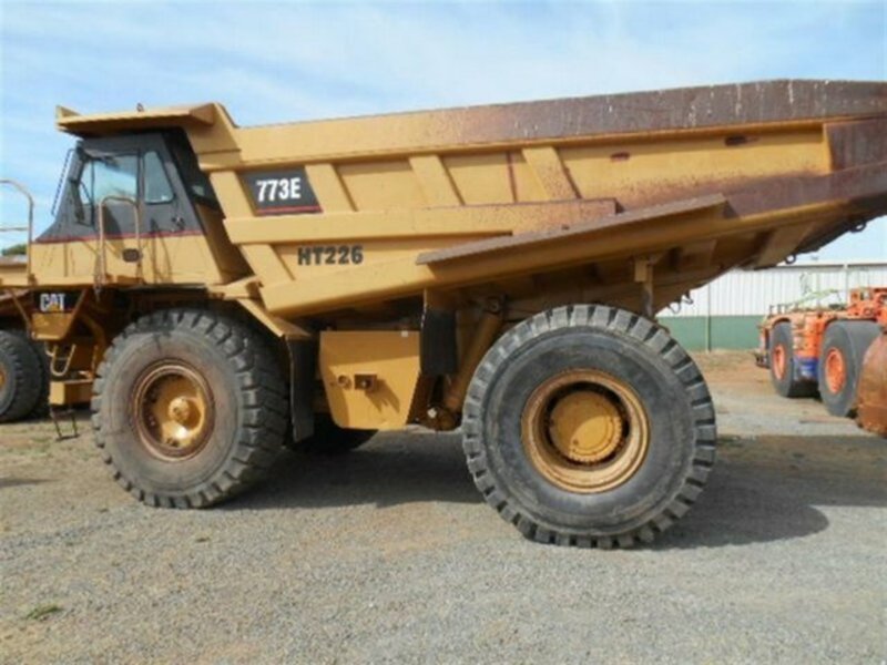 0 CAT 773E 4x2