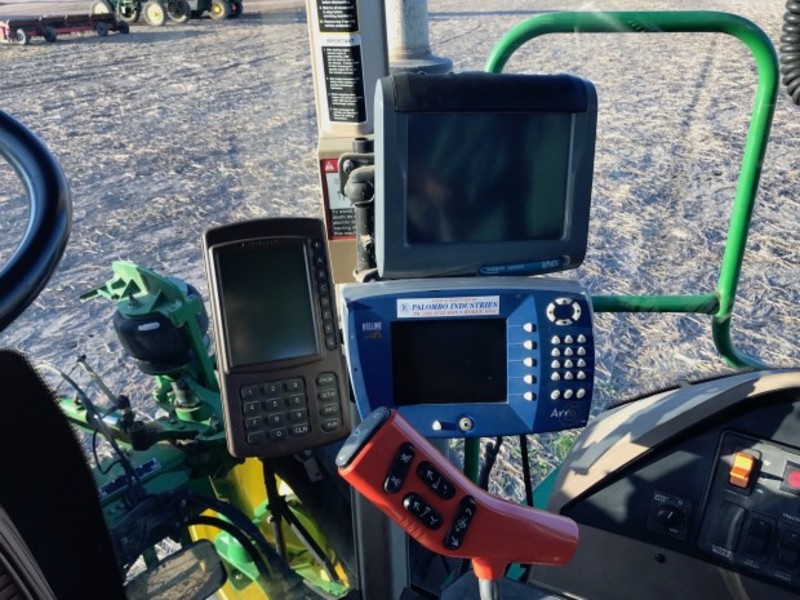 JOHN DEERE 4710 Sprayer