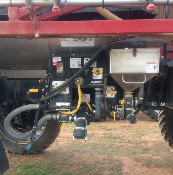 Case IH 4430 Sprayer