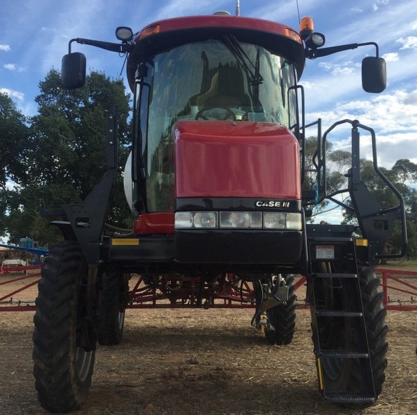 Case IH 4430 Sprayer