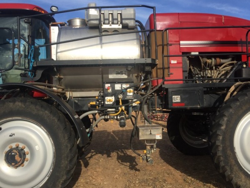 Case IH 4430 Sprayer
