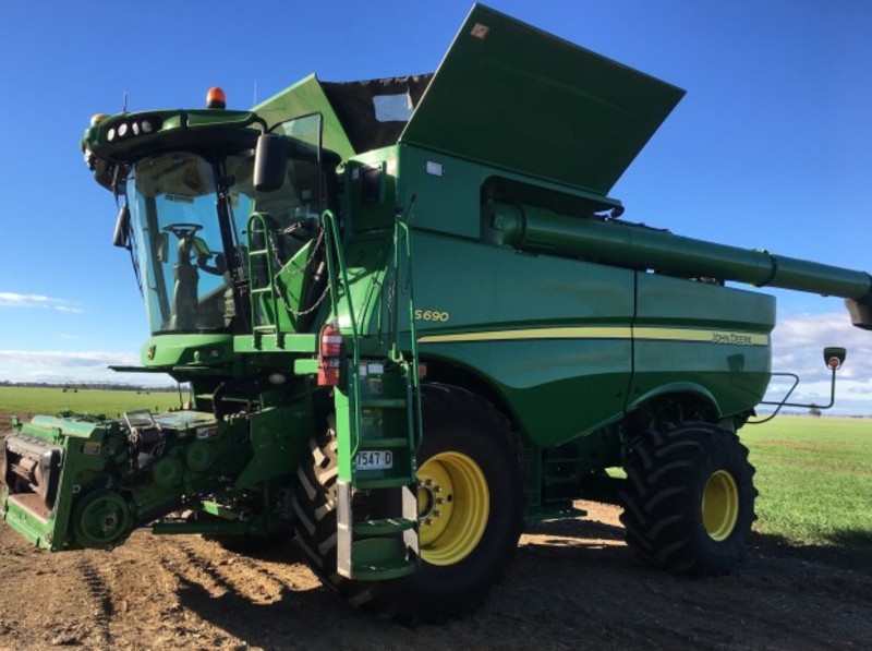 JOHN DEERE S690 Harvester Header