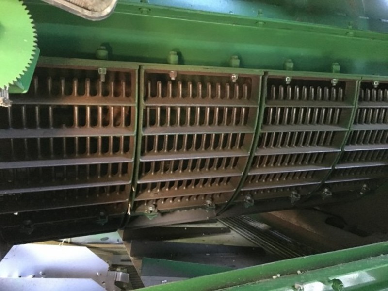 JOHN DEERE S690 Harvester Header