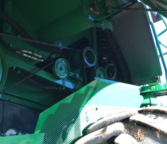 JOHN DEERE S690 HarvesterHeader