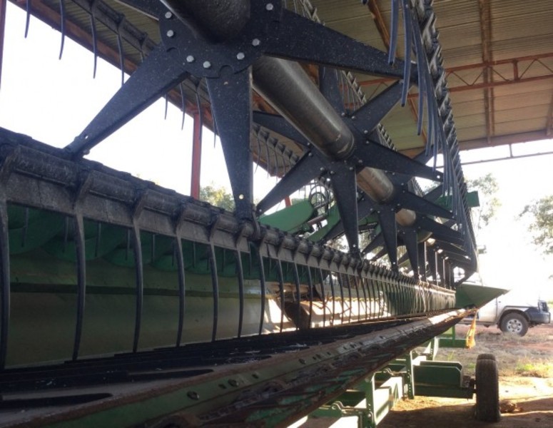 JOHN DEERE S690 HarvesterHeader