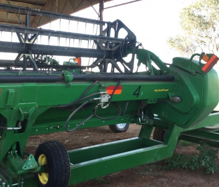 JOHN DEERE S690 HarvesterHeader