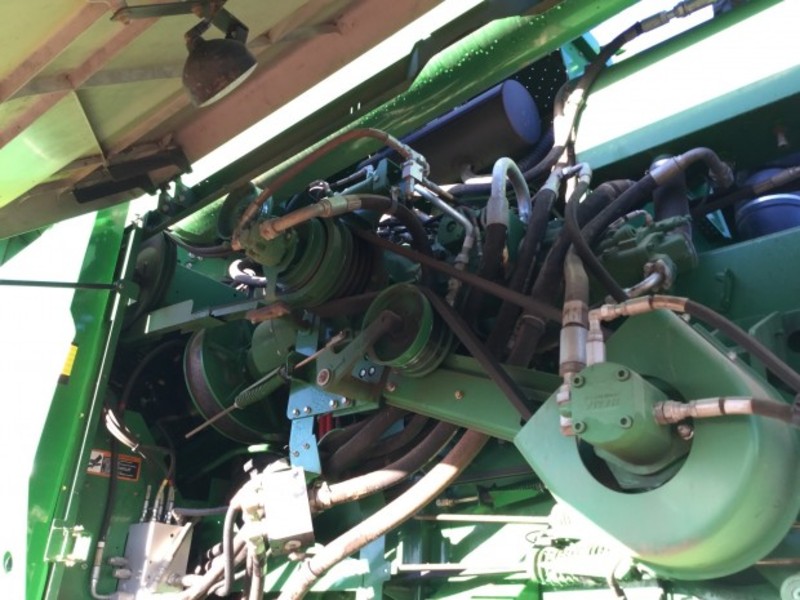 JOHN DEERE S690 HarvesterHeader