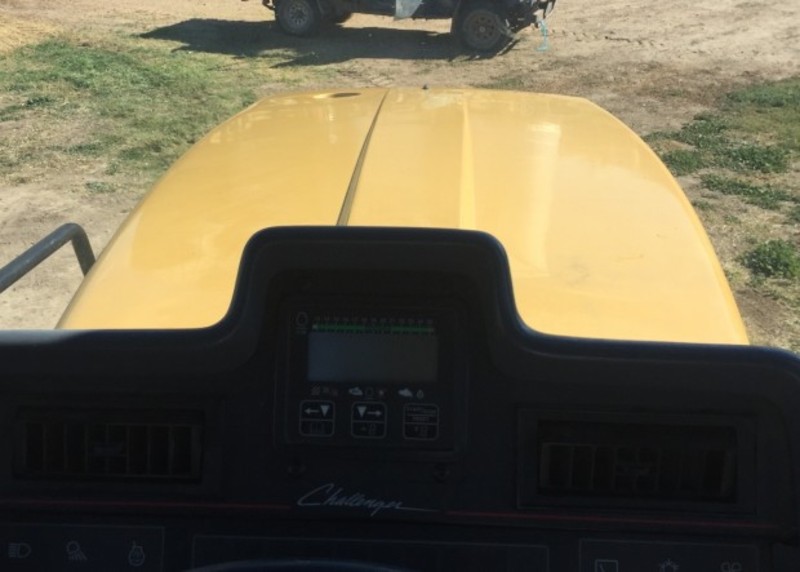 Challenger 85D Tractor