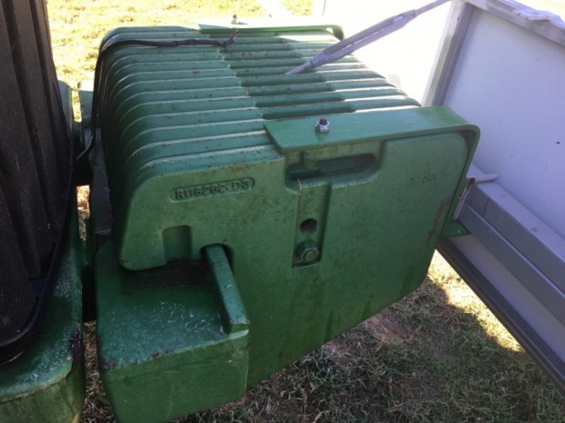 JOHN DEERE 8300 Tractor