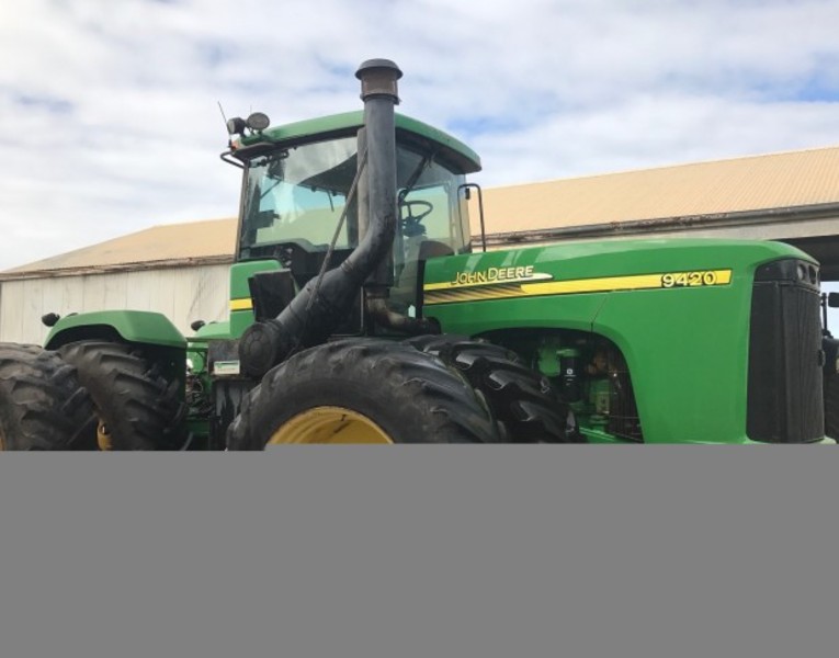 JOHN DEERE 9420 Tractor