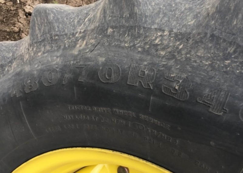 JOHN DEERE 8345R Tractor