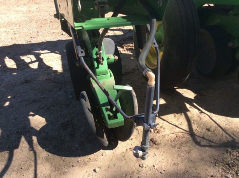 JOHN DEERE 1700 Seeding Planting Equip
