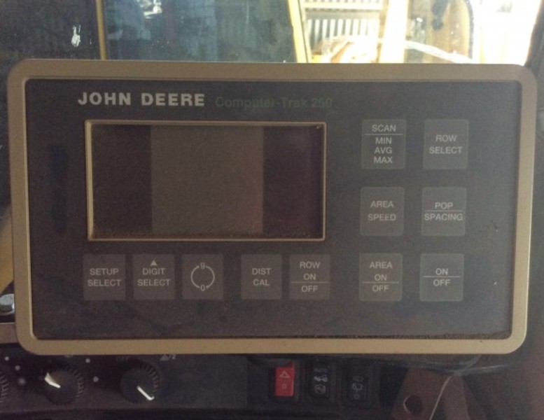 JOHN DEERE 1700 Seeding Planting Equip