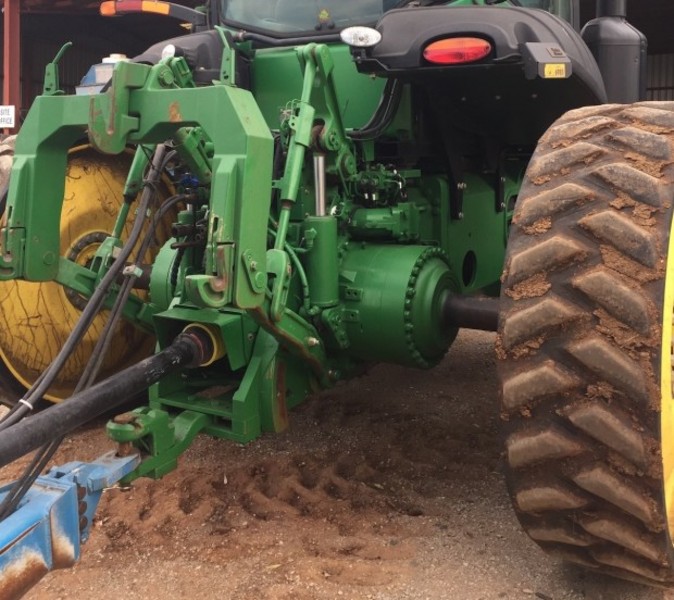 JOHN DEERE 8335RT Tractor